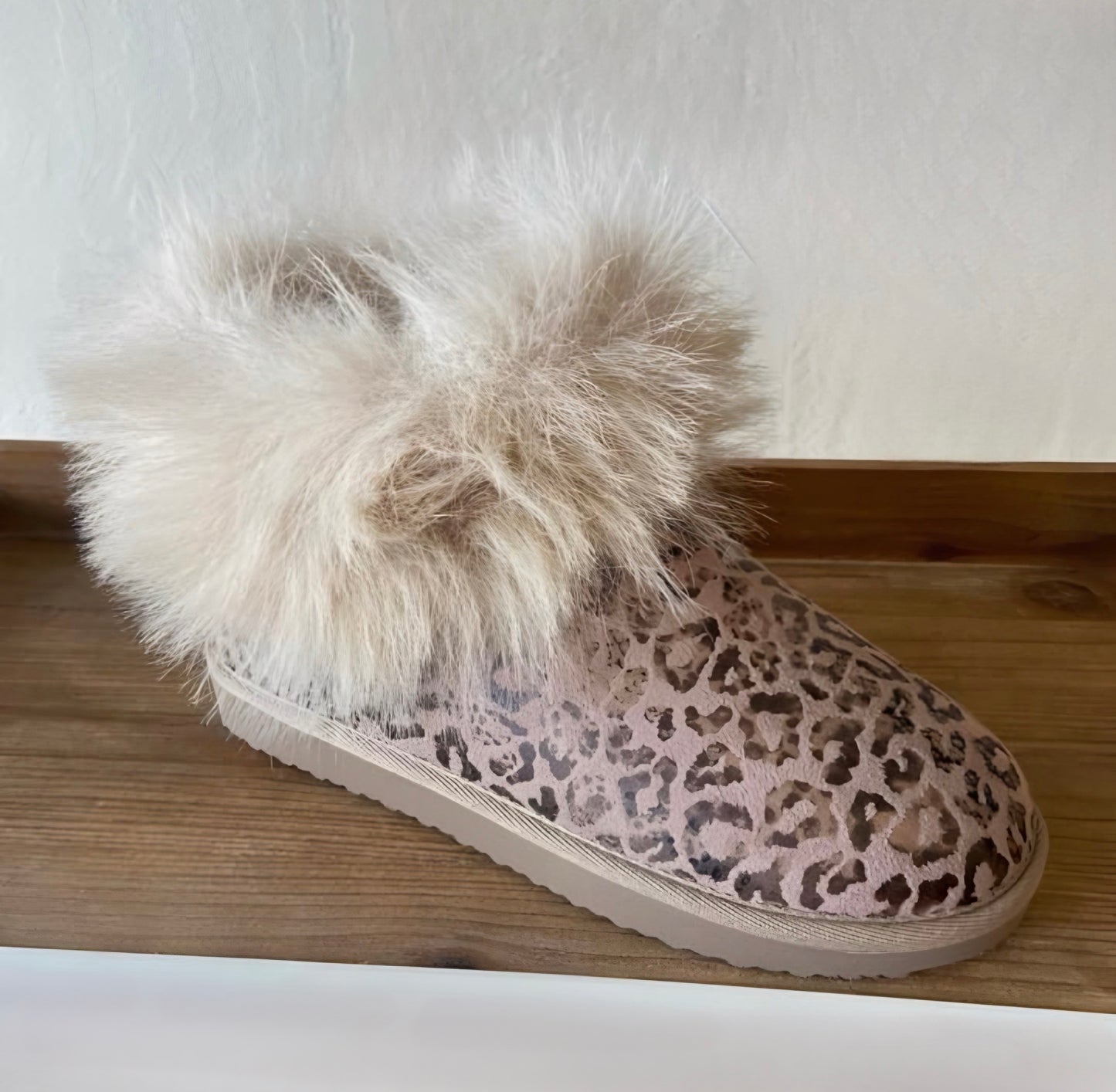 Frosted Fuzzy Booties - Leopard Taupe